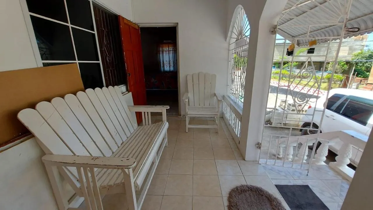 Lovely 2 Bedroom House In St Thomas Jamaica Belfast Nyaraló